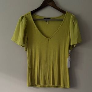 1 STATE SHEER FLUTTER SLEEVE RIB KNIT TEE BLOUSE MOSS GREEN SIZE SMALL